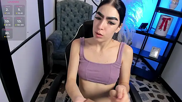 Snapshot of lorraineHunter chatting on 02-25-26, 01:21 lorraineHunter online show from 02-25-26, 01:21