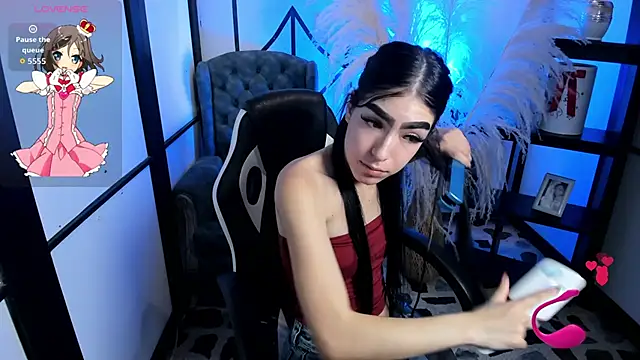 Snapshot of lorraineHunter chatting on 02-26-26, 12:48 lorraineHunter online show from 02-26-26, 12:48