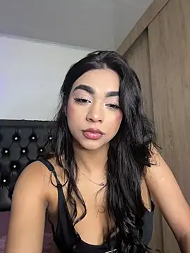 Snapshot of Katie_boss2 chatting on 02-13-26, 12:39 Katie boss2 online show from 02-13-26, 12:39