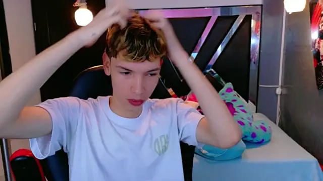 Liam Green1 online show from 03-01-26, 02:08