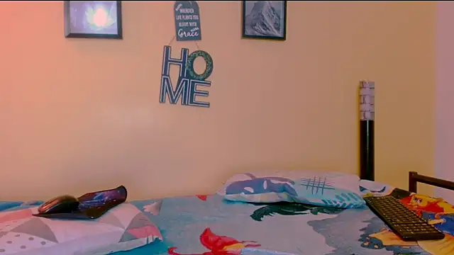 Snapshot of sexiempoderada18 chatting on 02-25-26, 01:21 sexiempoderada18 online show from 02-25-26, 01:21