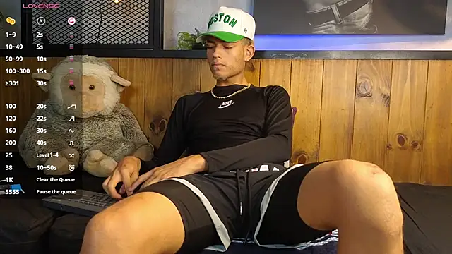 Snapshot of ItsZairen chatting on 03-04-26, 03:45 ItsZairen online show from 03-04-26, 03:45