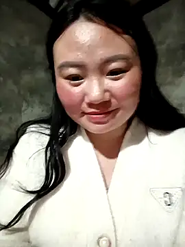 Snapshot of lisn-cute chatting on 02-11-26, 01:49 lisn-cute online show from 02-11-26, 01:49