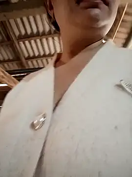 Snapshot of lisn-cute chatting on 02-13-26, 04:30 lisn-cute online show from 02-13-26, 04:30