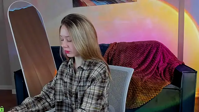 Snapshot of Mini_Allice chatting on 02-09-26, 01:53 Mini Allice online show from 02-09-26, 01:53