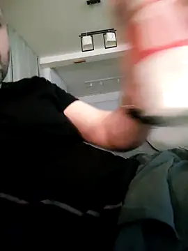 Snapshot of defaktor chatting on 02-13-26, 09:22 defaktor online show from 02-13-26, 09:22