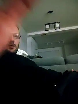 Snapshot of defaktor chatting on 02-16-26, 09:11 defaktor online show from 02-16-26, 09:11