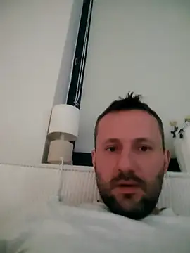 Snapshot of defaktor chatting on 02-20-26, 03:45 defaktor online show from 02-20-26, 03:45