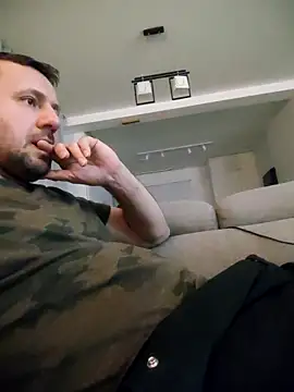 Snapshot of defaktor chatting on 02-27-26, 08:53 defaktor online show from 02-27-26, 08:53