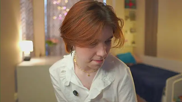 Snapshot of BelleHayton chatting on 02-15-26, 05:59 BelleHayton online show from 02-15-26, 05:59