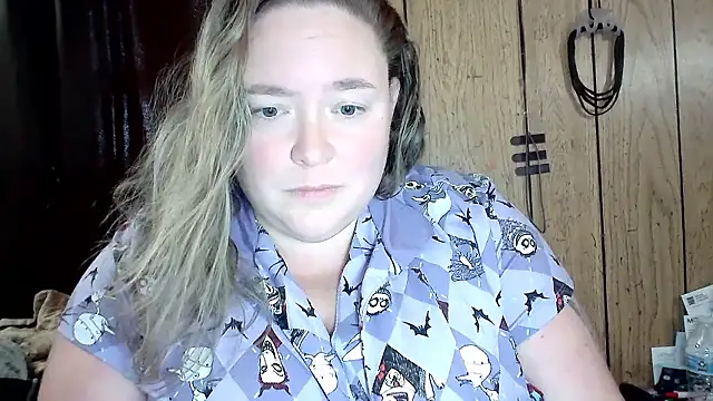 Snapshot of ladylynn13 chatting on 02-12-26, 07:09 ladylynn13 online show from 02-12-26, 07:09