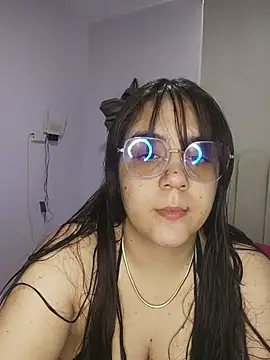 its lauu  online show from 02-08-26, 08:01