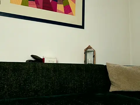 Snapshot of MiriamDelyn chatting on 02-10-26, 01:48 MiriamDelyn online show from 02-10-26, 01:48