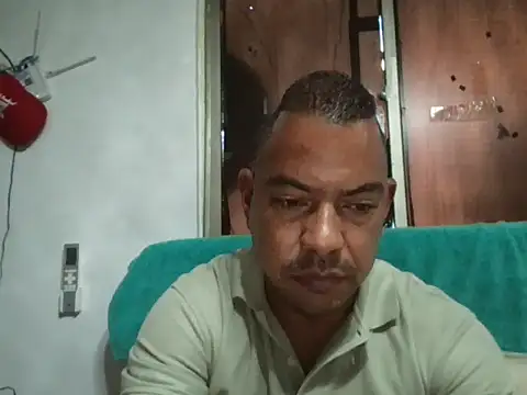 Quillero18 online show from 02-23-26, 03:20