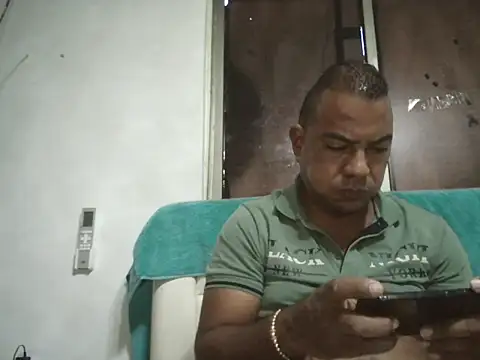 Quillero18 online show from 02-26-26, 03:33