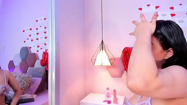 Snapshot of ValeriaBlythe chatting on 02-16-26, 11:39 ValeriaBlythe online show from 02-16-26, 11:39