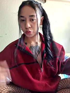 Snapshot of Zafira_glow chatting on 02-27-26, 03:34 Zafira glow online show from 02-27-26, 03:34