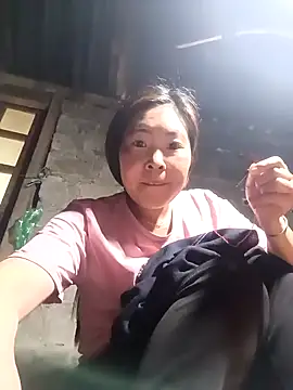 Yiyoongg online show from 02-08-26, 04:05