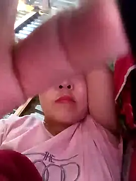 Yiyoongg online show from 02-28-26, 05:30