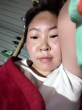 Yiyoongg online show from 02-28-26, 11:06