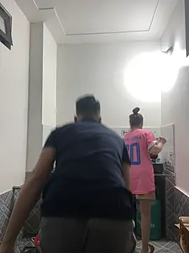 Snapshot of huyenzz chatting on 02-26-26, 11:31 huyenzz online show from 02-26-26, 11:31