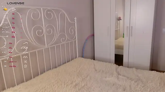 lilMelaniloveis online show from 03-04-26, 07:25