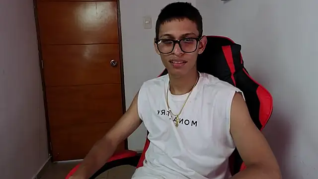 Niklausxxx online show from 02-21-26, 06:42