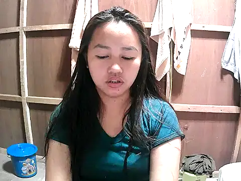 Cloudette 17 online show from 02-25-26, 09:19