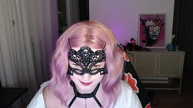 Snapshot of LunaXcherry chatting on 02-24-26, 07:12 LunaXcherry online show from 02-24-26, 07:12