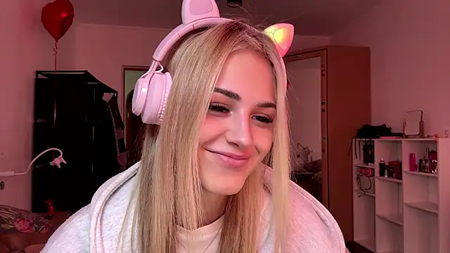 Evva mayy online show from 02-19-26, 12:23