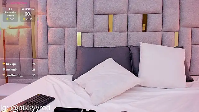 Snapshot of Nikky_Red_ chatting on 02-20-26, 06:26 Nikky Red online show from 02-20-26, 06:26