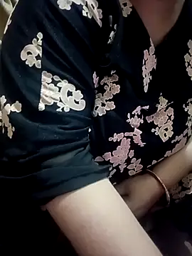 Snapshot of Simran_008 chatting on 02-22-26, 02:59 Simran 008 online show from 02-22-26, 02:59