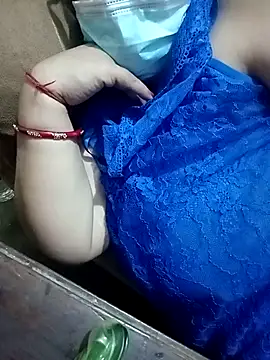 Snapshot of Simran_008 chatting on 04-15-26, 08:20 Simran 008 online show from 04-15-26, 08:20