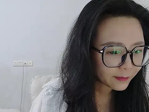 yunchui0101 online show from 02-12-26, 06:08