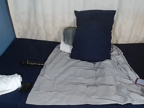 Snapshot of Sweet-Bella17 chatting on 02-27-26, 06:30 Sweet-Bella17 online show from 02-27-26, 06:30