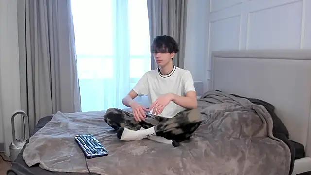 Snapshot of Ur_NextDoor_Boy chatting on 03-02-26, 06:36 Ur NextDoor Boy online show from 03-02-26, 06:36