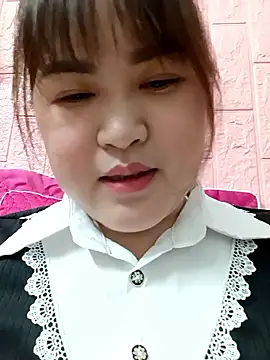 Snapshot of Kee-kimlee chatting on 02-13-26, 03:13 Kee-kimlee online show from 02-13-26, 03:13