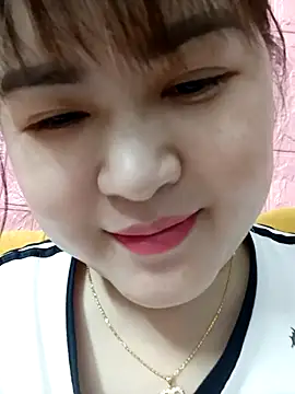 Snapshot of Kee-kimlee chatting on 02-16-26, 02:24 Kee-kimlee online show from 02-16-26, 02:24