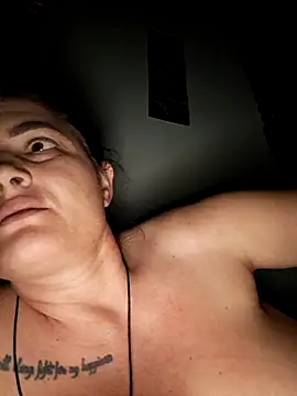 Snapshot of Sony28v chatting on 02-28-26, 07:04 Sony28v online show from 02-28-26, 07:04