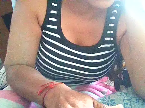 02Hot-Queen online show from 02-21-26, 04:46