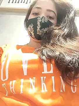 02Hot-Queen online show from 03-10-26, 09:03