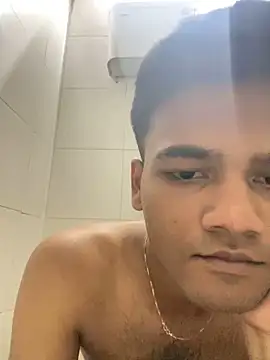 Snapshot of Dazzling_dude chatting on 02-23-26, 06:16 Dazzling dude online show from 02-23-26, 06:16