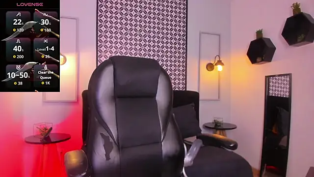 Lola 12  online show from 02-16-26, 01:18