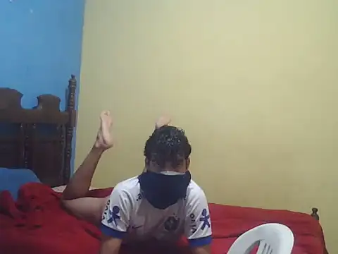 Snapshot of leonighthot chatting on 02-09-26, 10:47 leonighthot online show from 02-09-26, 10:47