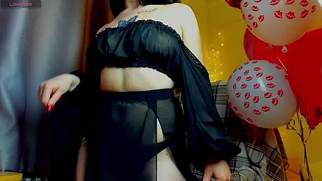 Snapshot of milanasky5 chatting on 02-15-26, 02:03 milanasky5 online show from 02-15-26, 02:03