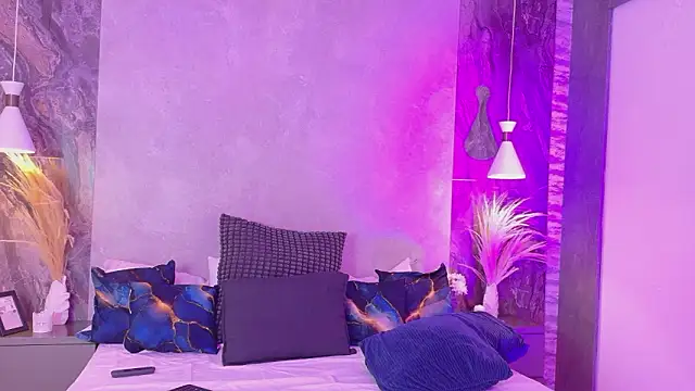 Snapshot of Hannah-Prada chatting on 02-28-26, 11:22 Hannah-Prada online show from 02-28-26, 11:22