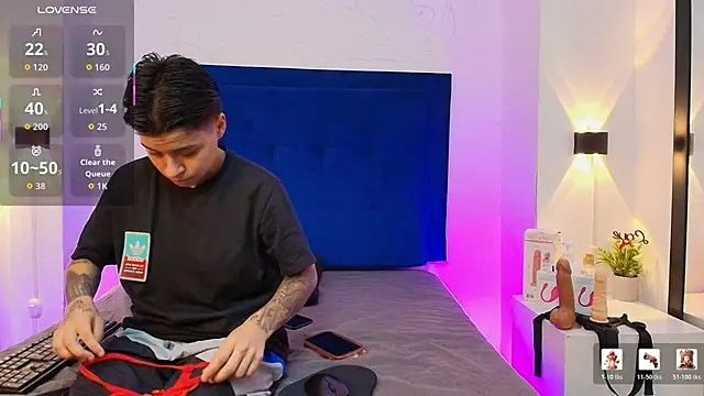 Snapshot of noah_bellarose chatting on 02-11-26, 08:14 noah bellarose online show from 02-11-26, 08:14