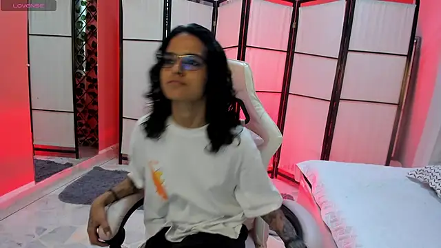 Julianne 7 online show from 02-24-26, 09:02