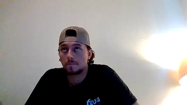 Snapshot of Tallhungandcloudy chatting on 02-14-26, 06:48 Tallhungandcloudy online show from 02-14-26, 06:48