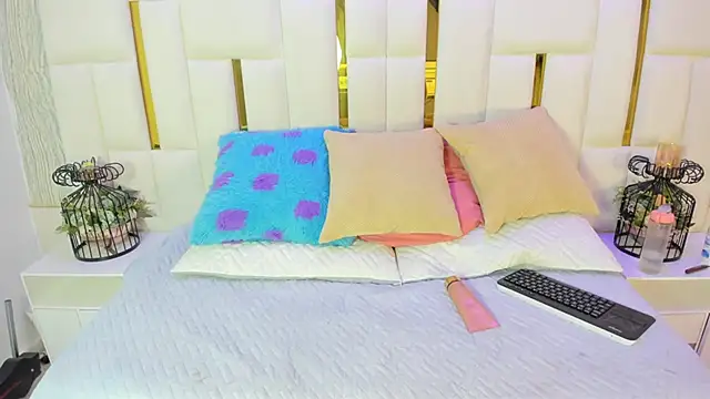 Bunny Blush1 online show from 02-14-26, 07:43